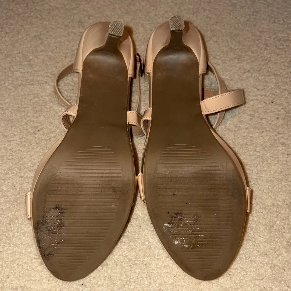 Elegant Nude Strappy Heels - Picture 5 of 6